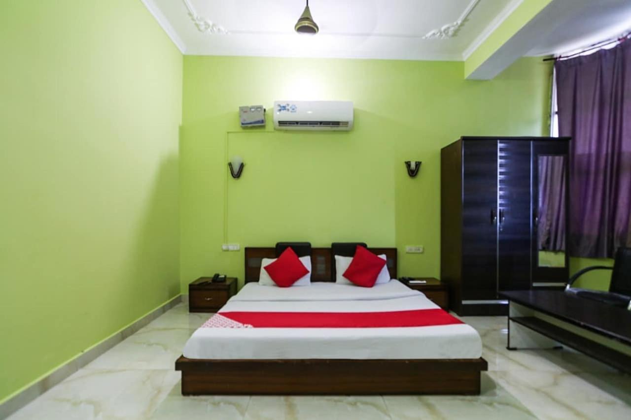 Hotel O Alfa Amb Luaran gambar