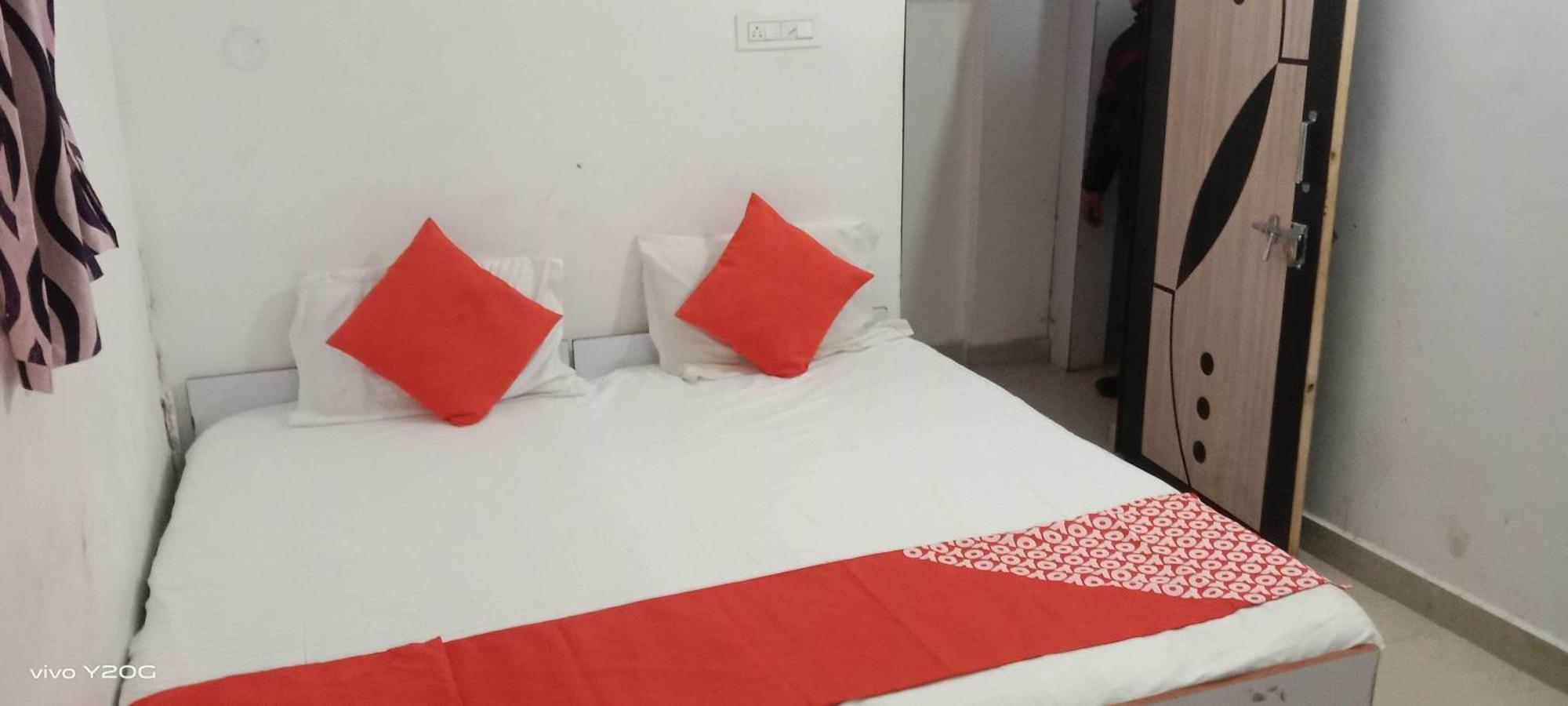 Hotel O Alfa Amb Luaran gambar